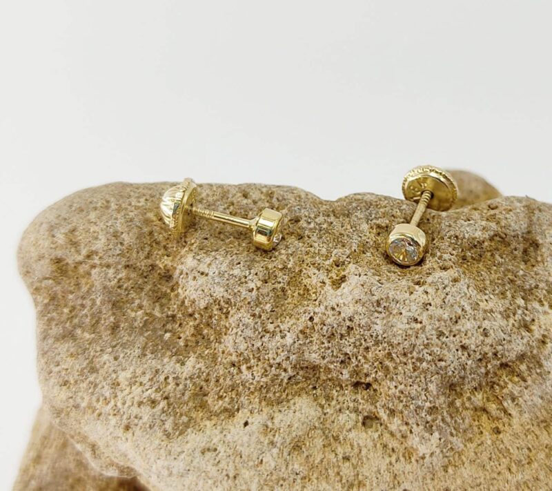 Pendientes Oro Amarillo Chatón 3 Mm