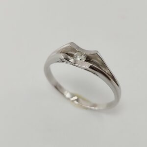 Anillo Oro Blanco Picos y diamante