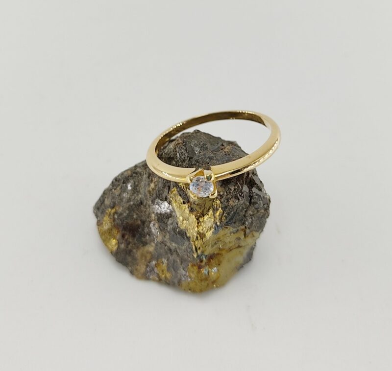 Anillo Pedida Oro Amarillo con 4 Garras