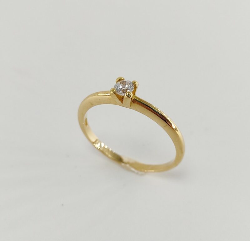 Anillo Pedida Oro Amarillo con 4 Garras