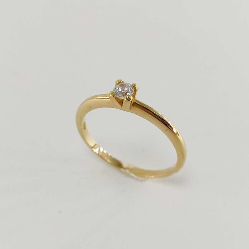 Anillo Pedida Oro Amarillo con 4 Garras