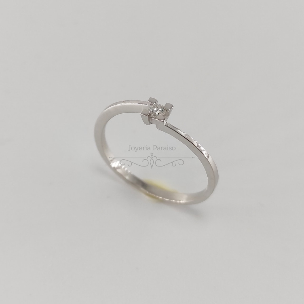 Anillo Compromiso Oro Blanco y Diamante 4 Garras
