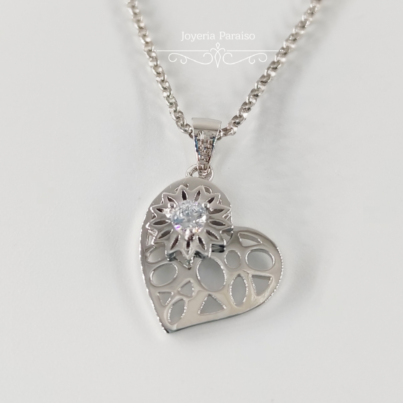 Gargantilla corazón margarita